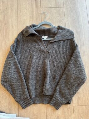 UpWest Brown Collared V-Neck Knit Sweater